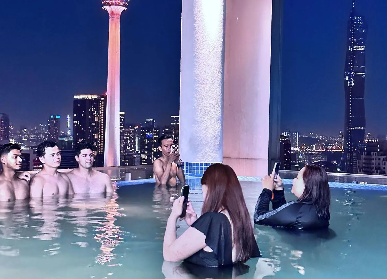 The Luxe Infinitum At Kl City Kuala Lumpur Hotel