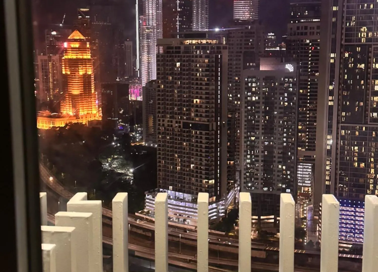 The Luxe Infinitum At Kl City Kuala Lumpur